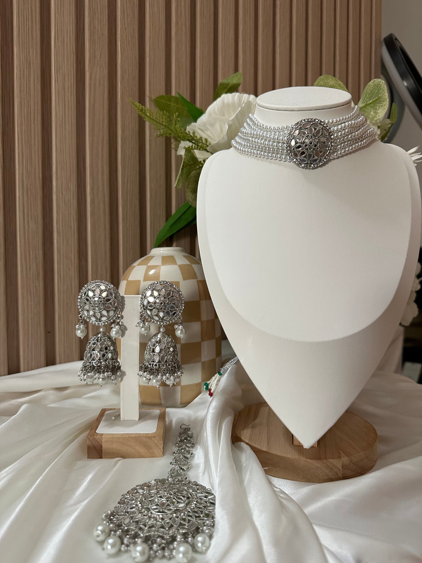 Safaga Choker Set
