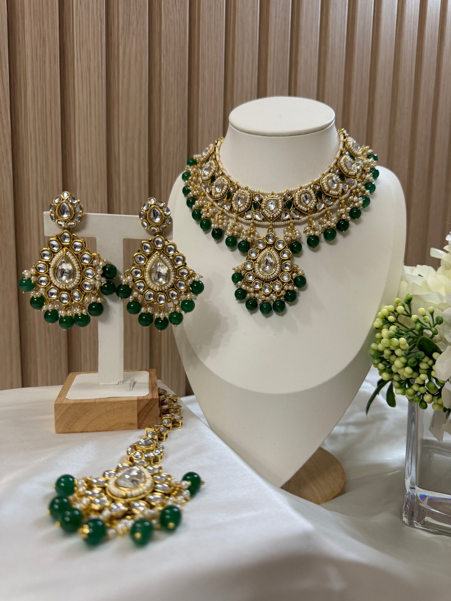 Pasadena Necklace Set