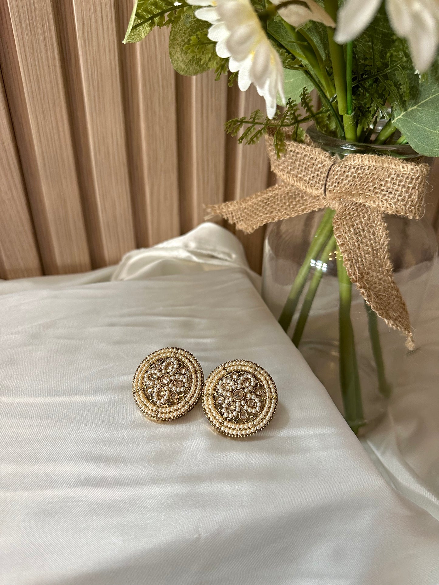 Palikir Studs