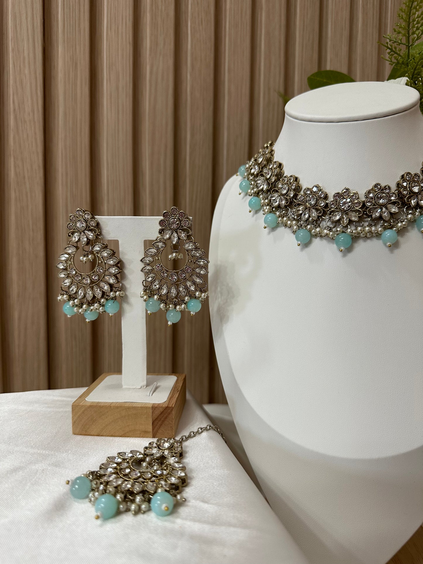 Vercelli Necklace Set