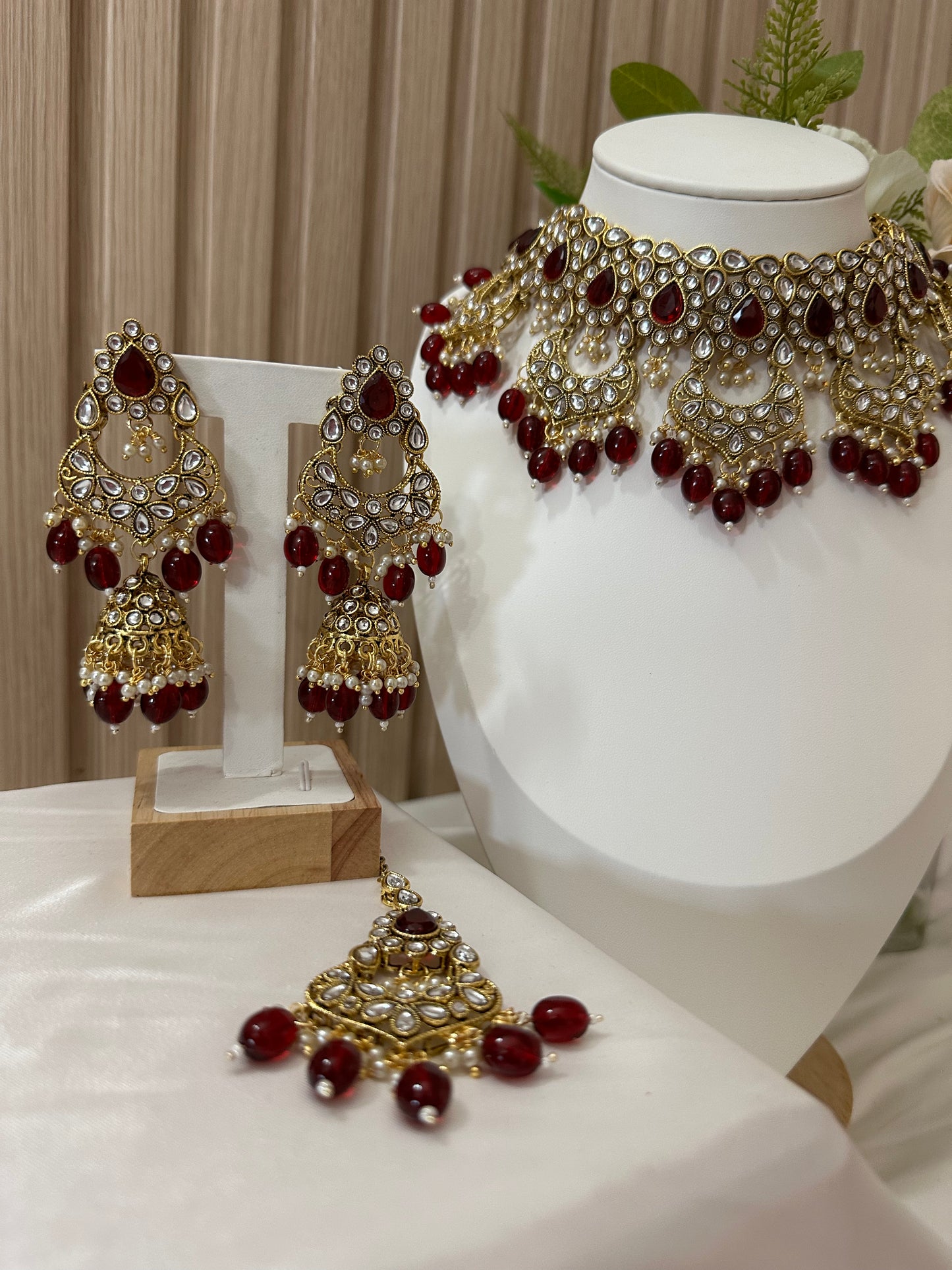 Newry Necklace Set