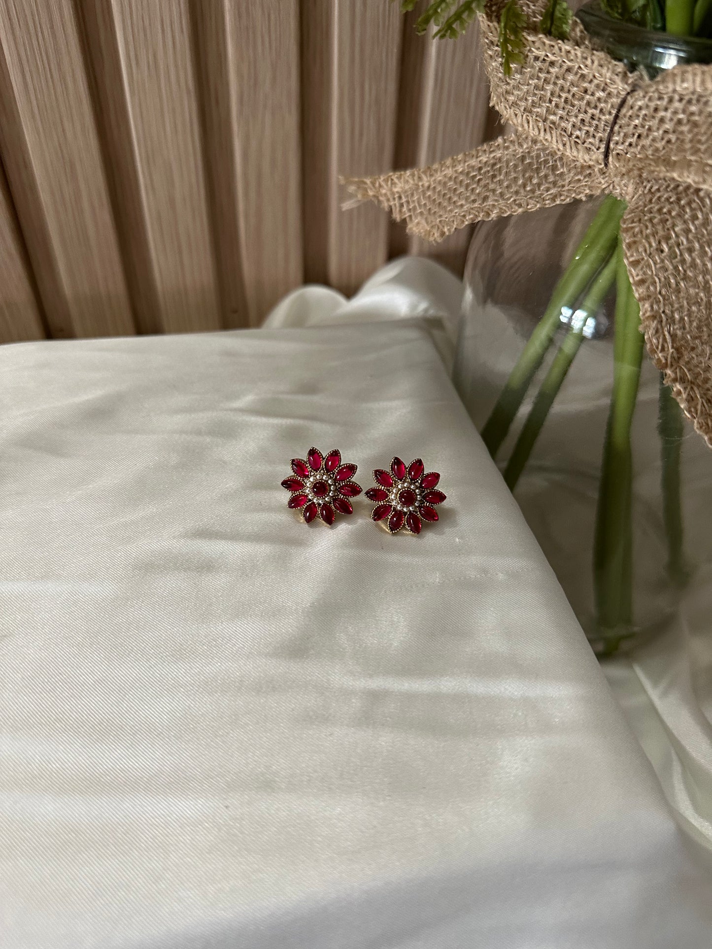 Agra Studs