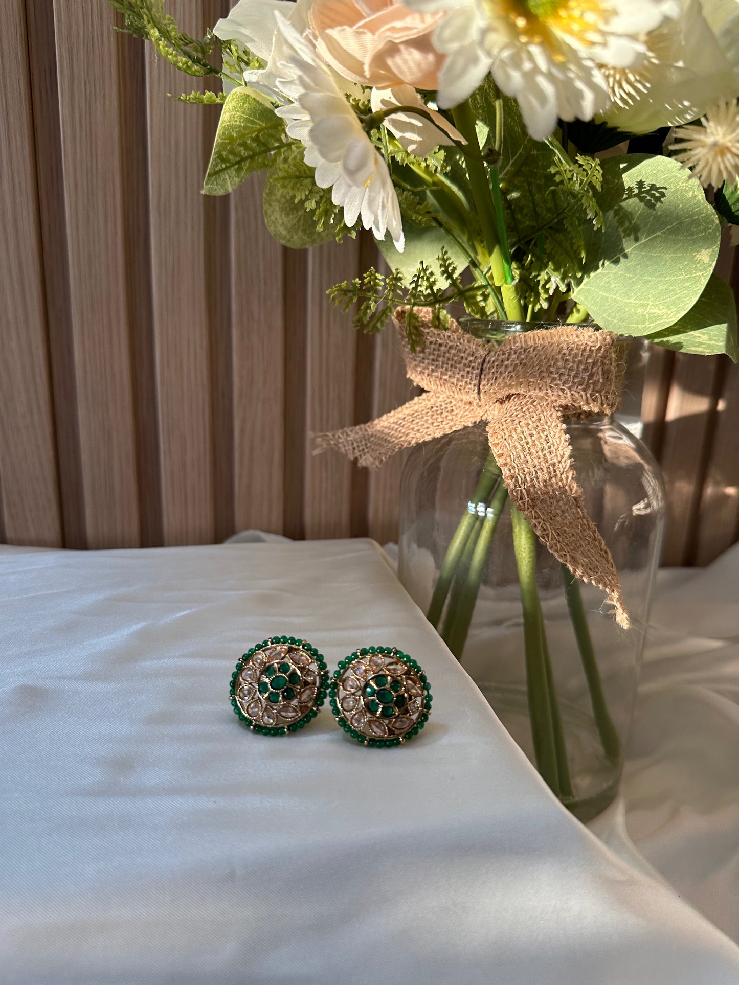 Apia Studs