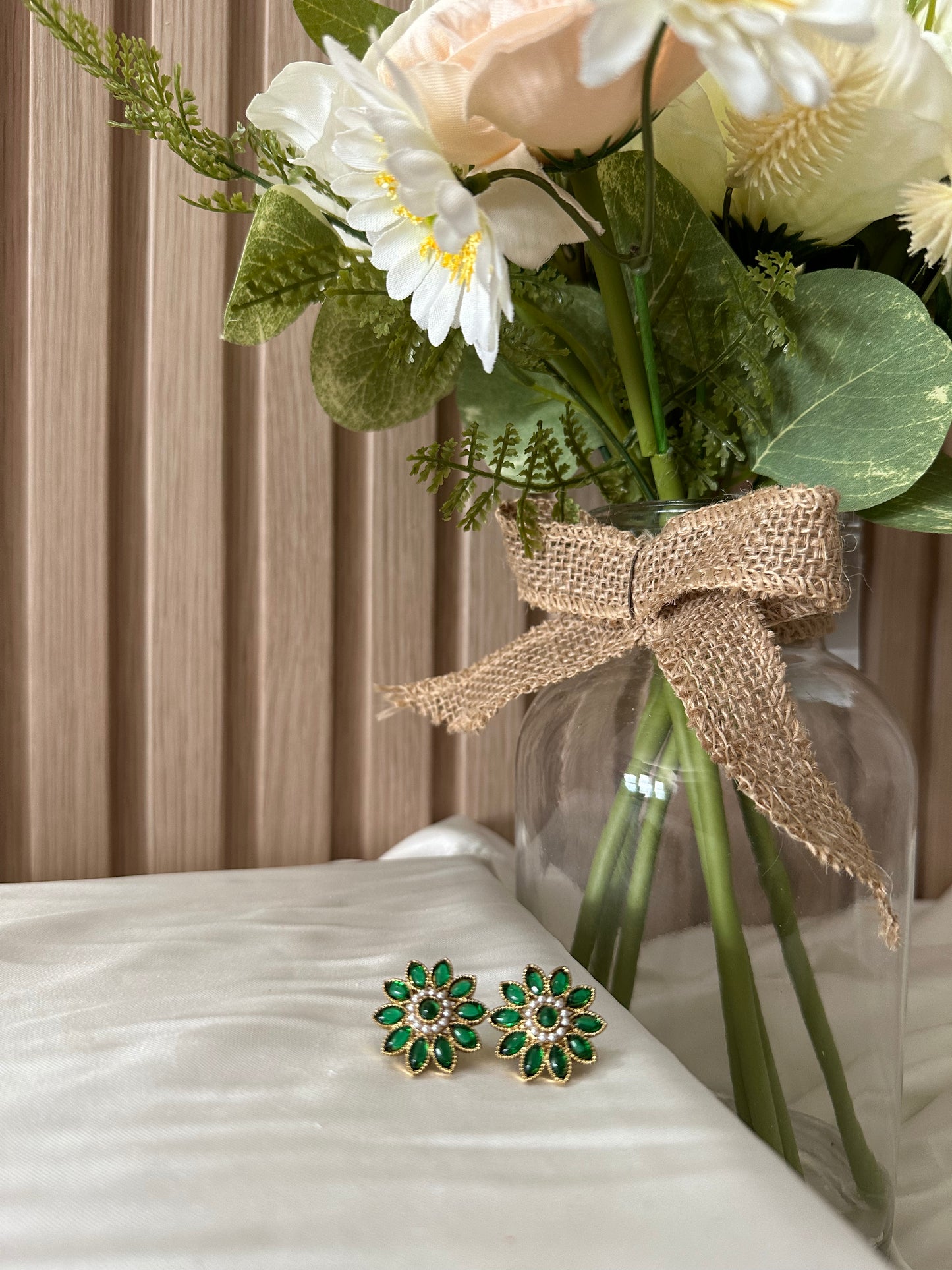 Agra Studs
