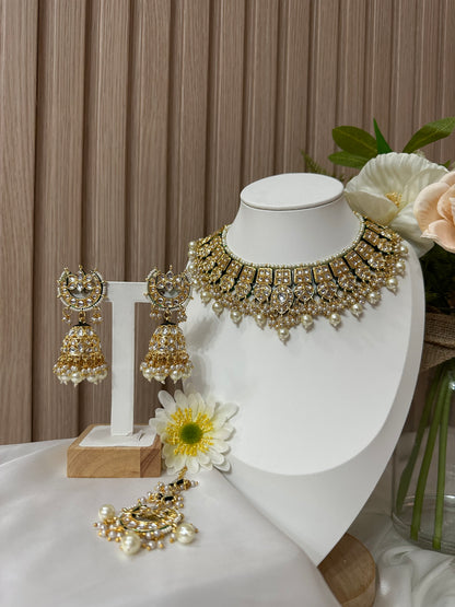 Elche Necklace Set