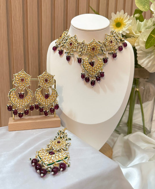 Merida Choker Set